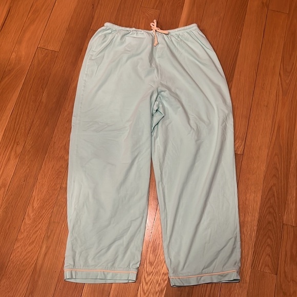 Classic elements 2 piece pj set size medium (10/12). - Picture 4 of 6